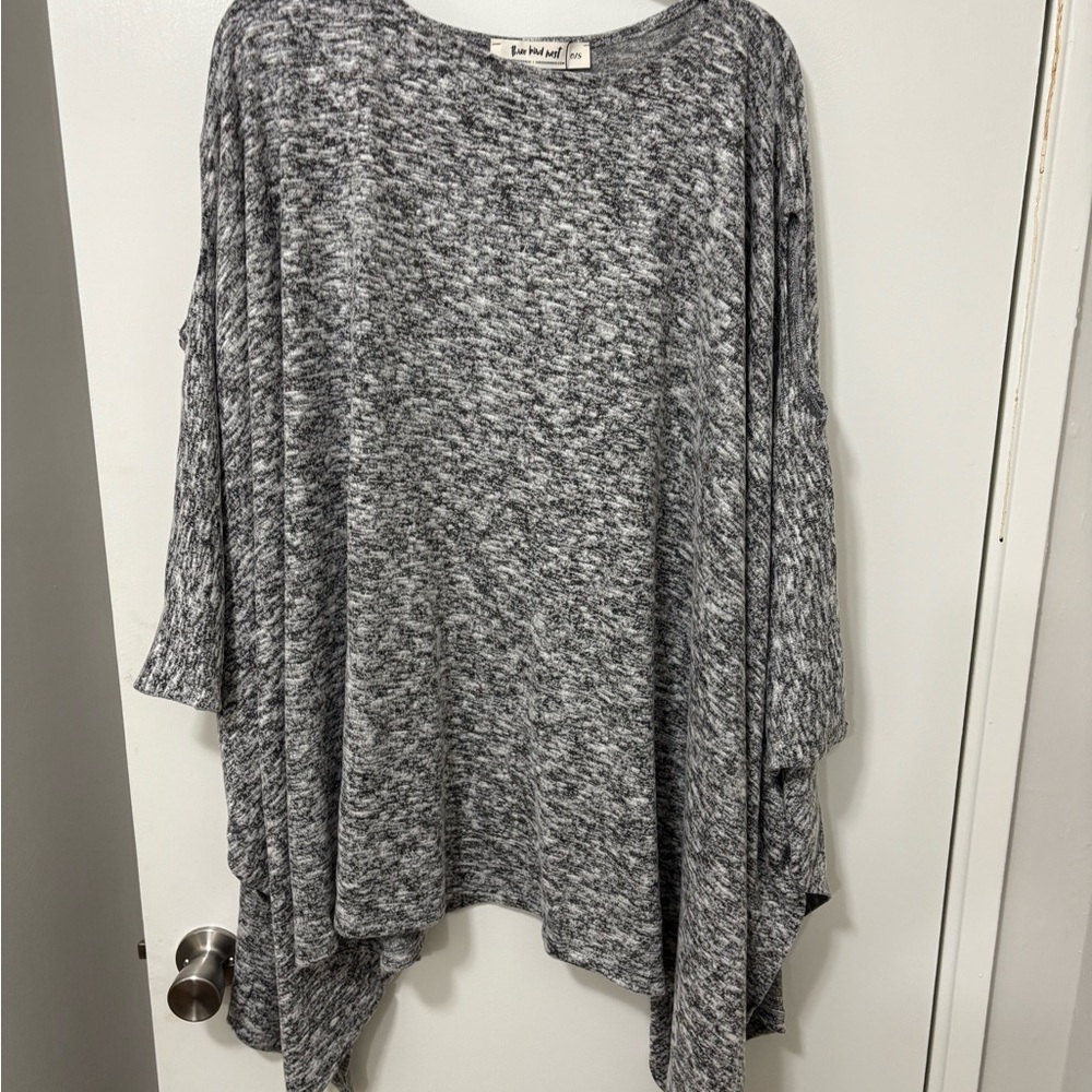 Three Bird Nest Heathered Gray Tunic Top